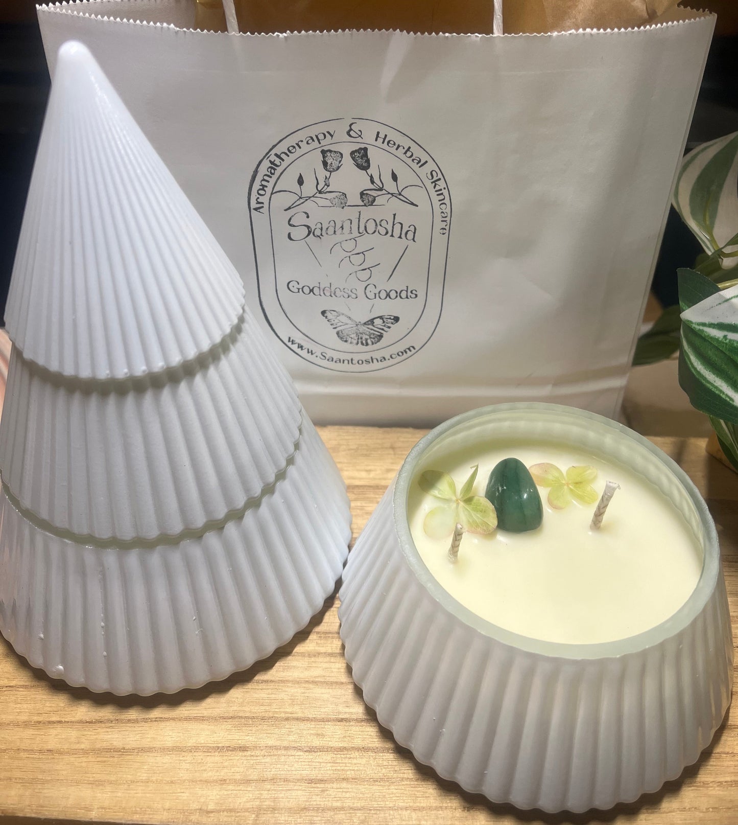 Sugar Plum Christmas Ornament Candle