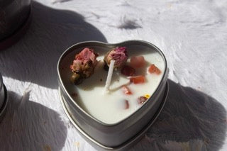 Heart Shaped Party Favor Candles| Soy Wax & Essential Oil Candles with Crystals