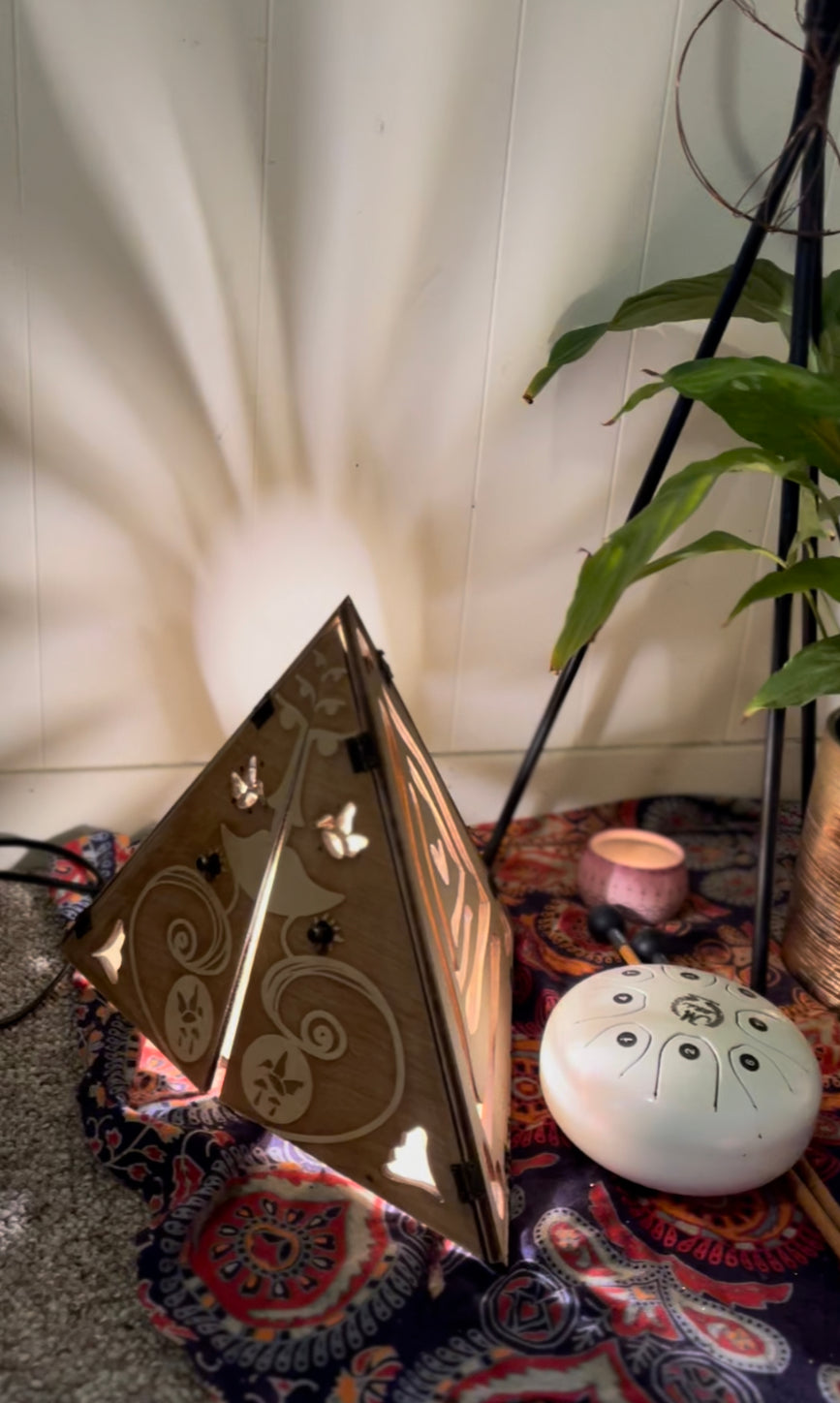 Prisma Wealth Goddess Table Lamp |Table Lantern|Sun Design Displaying Lamp|Yoga Studios Home Office Lamp|Spiritual  Sculpture Light|